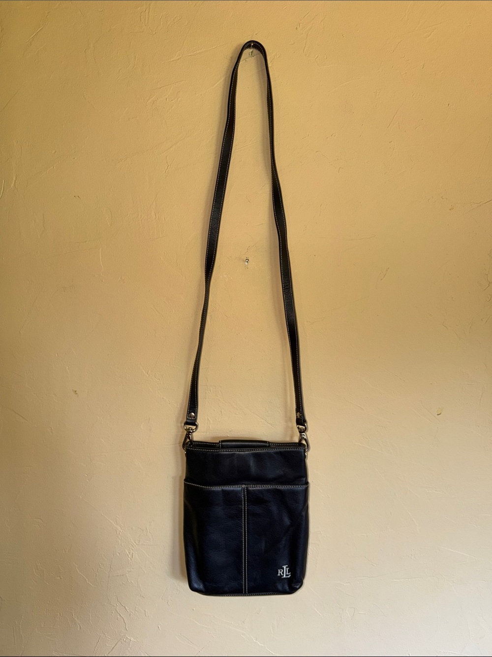 Lauren by Ralph Lauren Black Leather Crossbody Bag with RL Logo JS-124